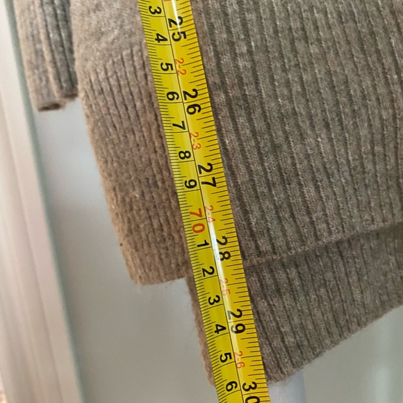 H&M Turtleneck Oversized Sweater - Small - Picture 3 of 3